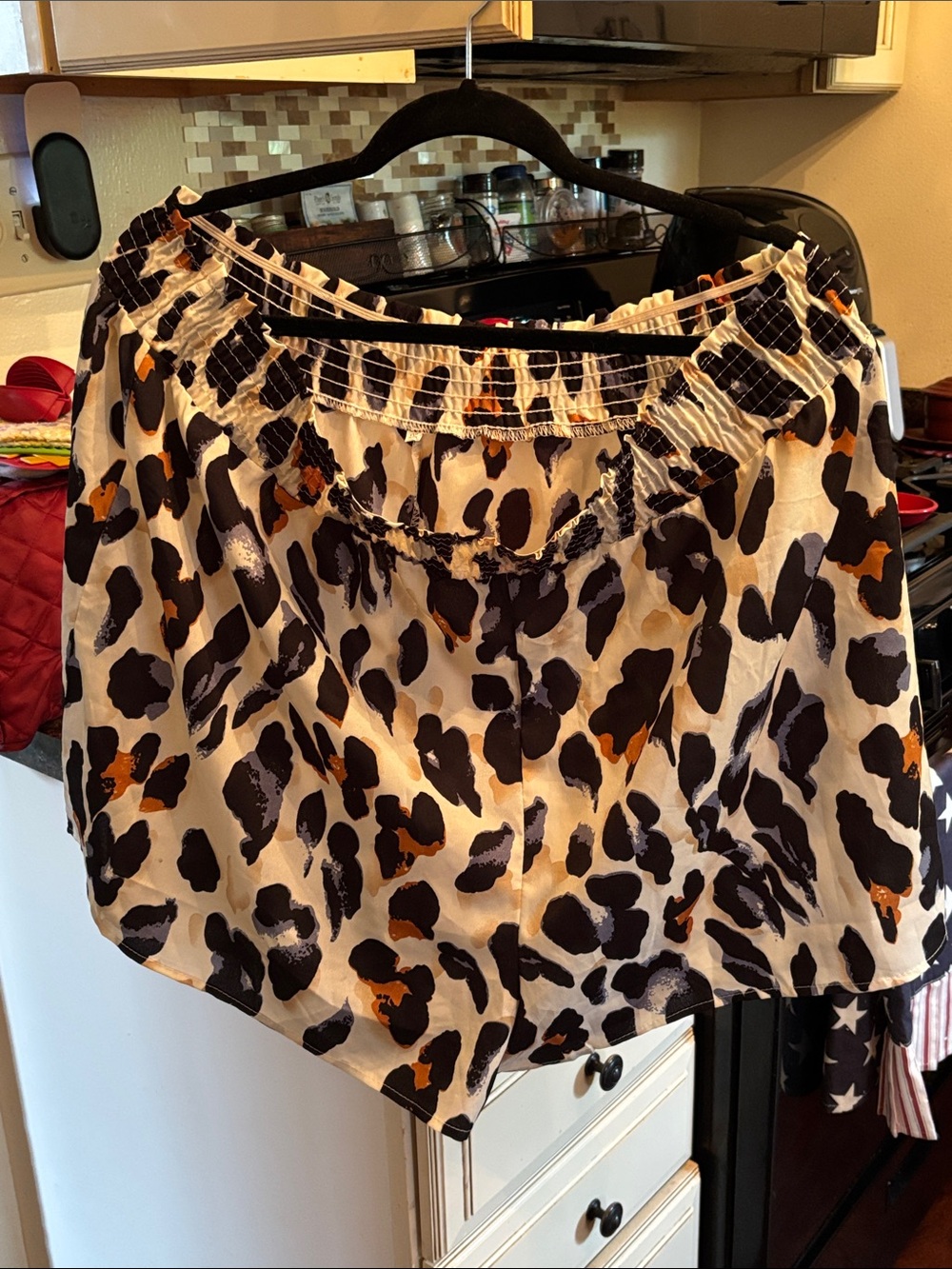4x SHEIN Leopard print Shorts